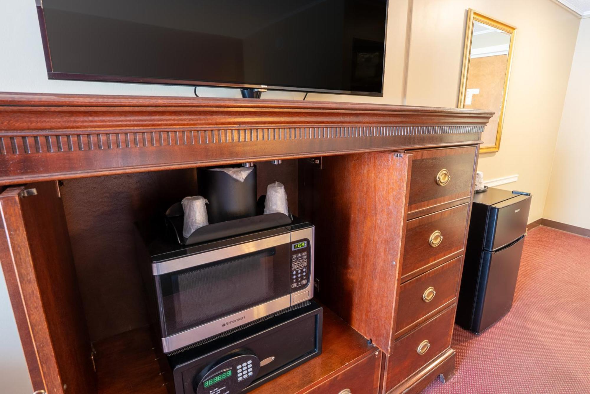 Fireside Inn & Suites Gilford Room photo